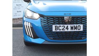 Peugeot 208 1.2 Hybrid 100 Allure 5dr e-DSC6