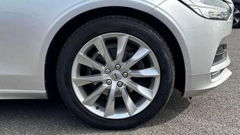 Volvo V90 2.0 T4 Momentum Plus 5dr Geartronic