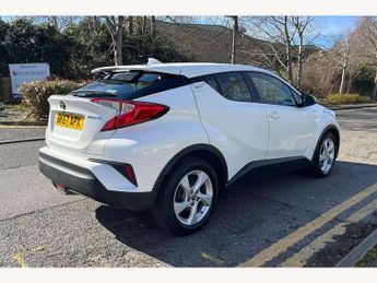 Toyota C-HR 1.8 Hybrid Icon 5dr CVT