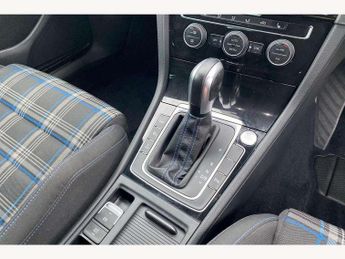 Volkswagen Golf GTE 1.4 TSI GTE Advance 5dr DSG