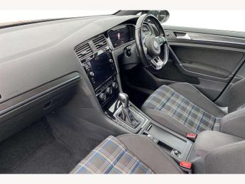 Volkswagen Golf GTE 1.4 TSI GTE Advance 5dr DSG