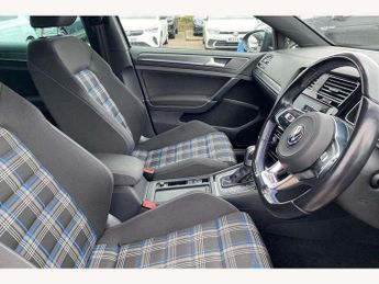Volkswagen Golf GTE 1.4 TSI GTE Advance 5dr DSG
