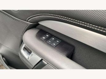 Land Rover Discovery 3.0 D300 R-Dynamic SE 5dr Auto