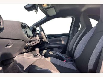 Toyota Aygo X 1.0 VVT-i Pure 5dr Auto