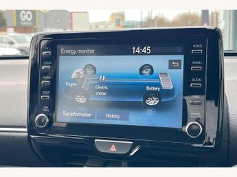 Toyota Yaris 1.5 Hybrid Design 5dr CVT