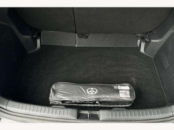 Toyota Yaris 1.5 Hybrid Design 5dr CVT