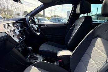 Volkswagen Tiguan 2.0 TSi 230 4Motion SEL 5dr DSG