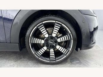 MINI Hatchback 5dr 1.5 Cooper Exclusive 5dr Auto