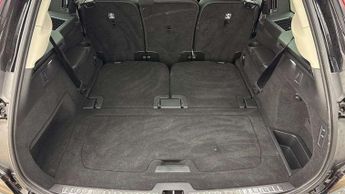 Volvo XC90 2.0 B5P Ultra Dark 5dr AWD Geartronic