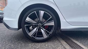 Volkswagen Golf 2.0 TDI 200 GTD 5dr DSG