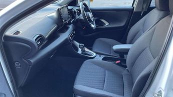 Toyota Yaris 1.5 Hybrid Design 5dr CVT
