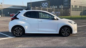 Toyota Yaris 1.5 Hybrid Design 5dr CVT