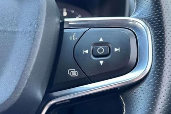 Volvo XC40 2.0 D3 R DESIGN 5dr Geartronic