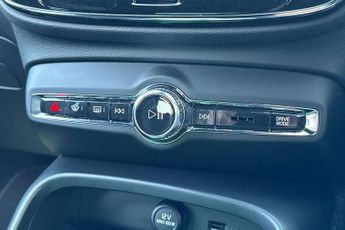 Volvo XC40 2.0 D3 R DESIGN 5dr Geartronic