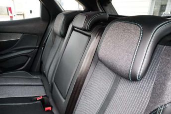 Peugeot 3008 1.6 Hybrid 225 Allure Premium 5dr e-EAT8
