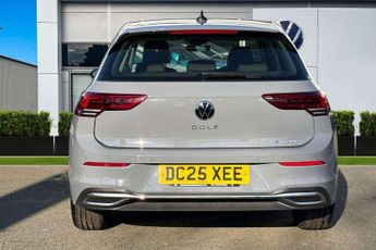Volkswagen Golf 1.4 TSI eHybrid Style 5dr DSG