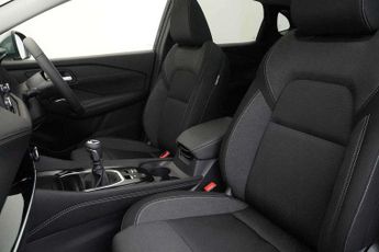 Nissan Qashqai 1.3 DiG-T MH Premiere Edition 5dr