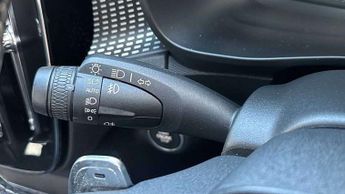 Volvo XC40 2.0 D4 [190] R DESIGN Pro 5dr AWD Geartronic