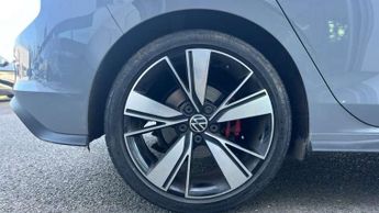 Volkswagen Golf 2.0 TDI 200 GTD 5dr DSG