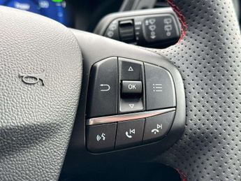 Ford Kuga 2.5 FHEV ST-Line X Edition 5dr CVT