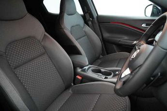 Nissan Juke 1.0 DiG-T N-Connecta 5dr DCT