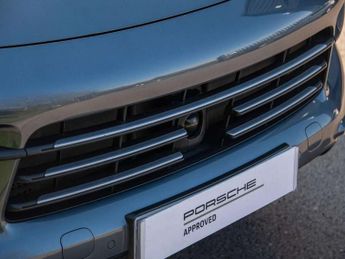 Porsche Cayenne E-Hybrid 5dr Tiptronic S