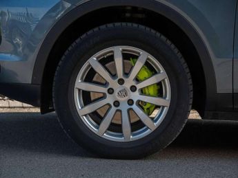 Porsche Cayenne E-Hybrid 5dr Tiptronic S