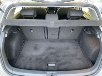 Volkswagen e-Golf 99kW e-Golf 35kWh 5dr Auto