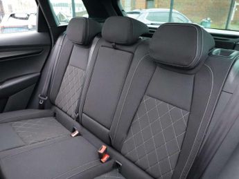 Skoda Karoq 1.5 TSI Sport Line 5dr DSG