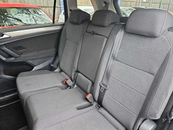 Volkswagen Tiguan Allspace 2.0 TDI SE Nav 5dr DSG