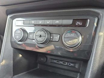 Volkswagen Tiguan Allspace 2.0 TDI SE Nav 5dr DSG