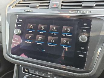 Volkswagen Tiguan Allspace 2.0 TDI SE Nav 5dr DSG