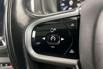 Volvo XC90 2.0 B5D [235] Momentum 5dr AWD Geartronic
