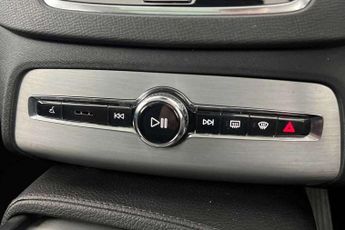 Volvo XC90 2.0 B5D [235] Momentum 5dr AWD Geartronic