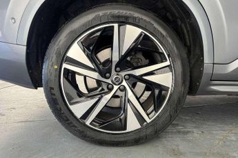 Volvo XC90 2.0 B5D [235] Momentum 5dr AWD Geartronic