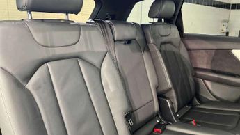 Audi Q7 55 TFSI Quattro S Line 5dr Tiptronic
