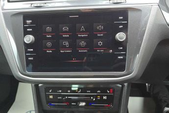 Volkswagen Tiguan 2.0 TDI Active 5dr DSG