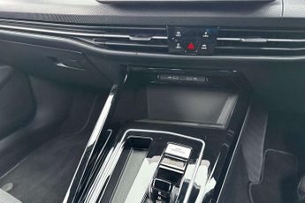 Volkswagen Golf 1.5 eTSI 150 Black Edition 5dr DSG