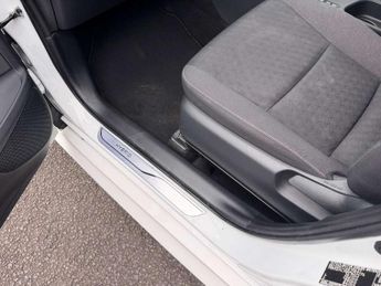 Toyota Yaris 1.5 Hybrid Icon 5dr CVT