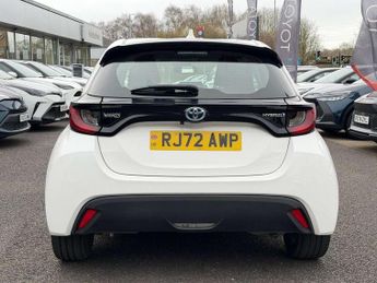 Toyota Yaris 1.5 Hybrid Icon 5dr CVT