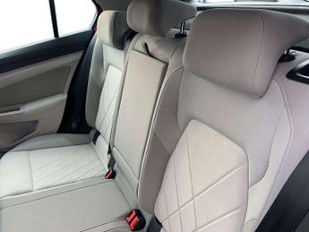 Volkswagen Golf 1.5 eTSI 150 Style 5dr DSG