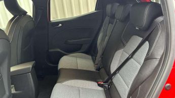 Renault Clio 1.6 E-TECH full hybrid 145 Techno 5dr Auto