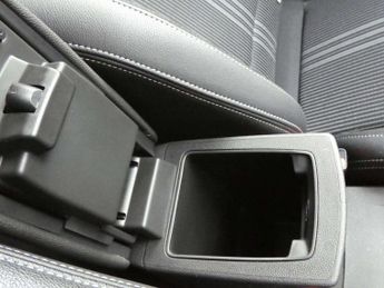 Renault Clio 1.6 E-TECH full hybrid 145 Engineered 5dr Auto