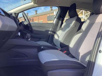 Renault Clio 1.6 E-TECH full hybrid 145 Evolution 5dr Auto