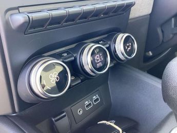 Renault Clio 1.6 E-TECH full hybrid 145 Evolution 5dr Auto