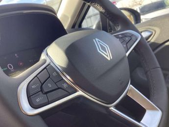 Renault Clio 1.6 E-TECH full hybrid 145 Evolution 5dr Auto