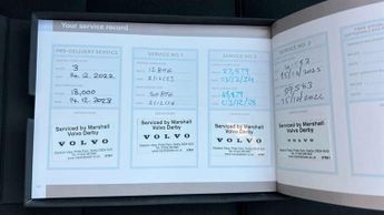 Volvo XC40 2.0 B3P Plus Dark 5dr Auto