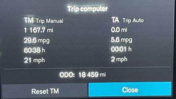 Volvo XC60 2.0 B5P Core 5dr AWD Geartronic