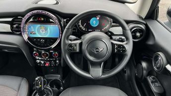 MINI Hatchback 1.5 Cooper Classic 3dr Auto