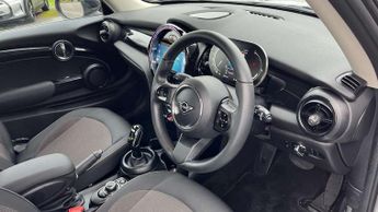 MINI Hatchback 1.5 Cooper Classic 3dr Auto